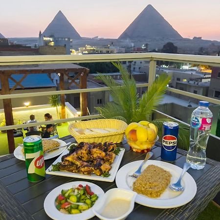 Pyramids Gate Hotel Kafret el-Gabal Exteriör bild