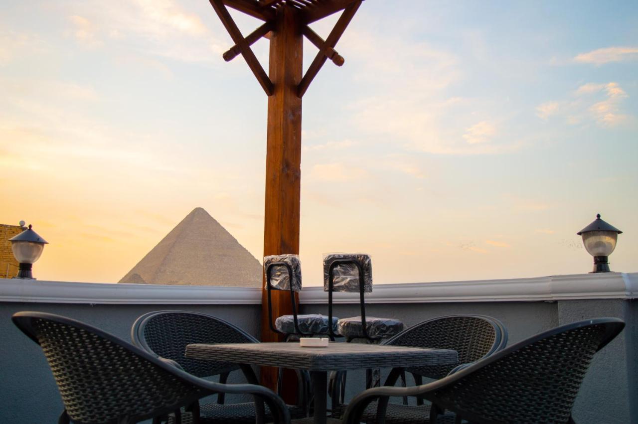 Pyramids Gate Hotel Kafret el-Gabal Exteriör bild