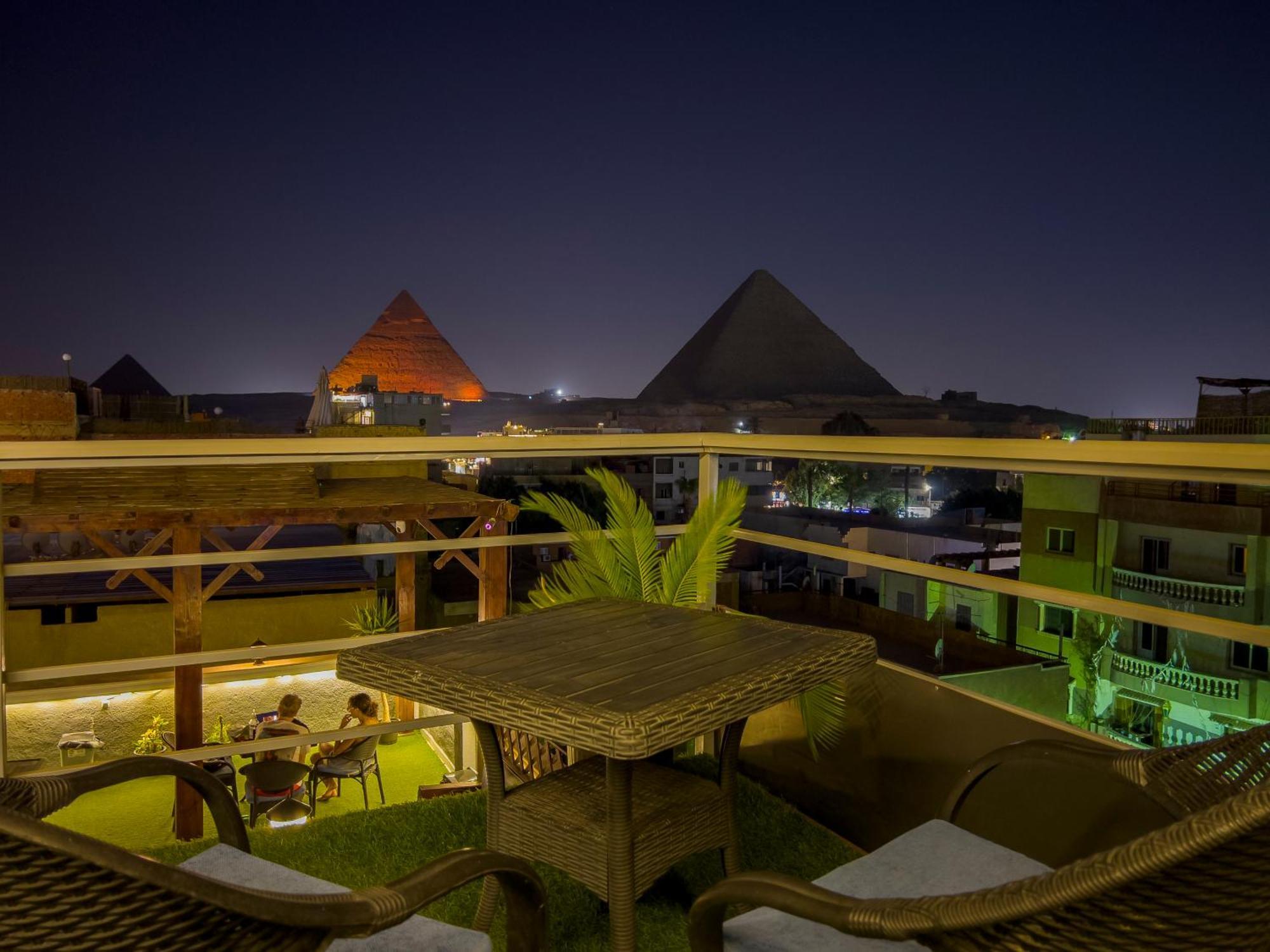 Pyramids Gate Hotel Kafret el-Gabal Exteriör bild